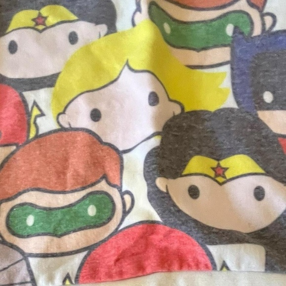 758-Superhero graphic multicoloured crewneck sweatshirt #superhero #sixflags - Picture 3 of 7